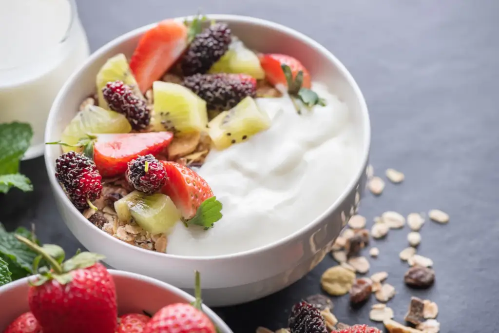 Bowl of Greek yogurt as a fat-burning food for weight loss