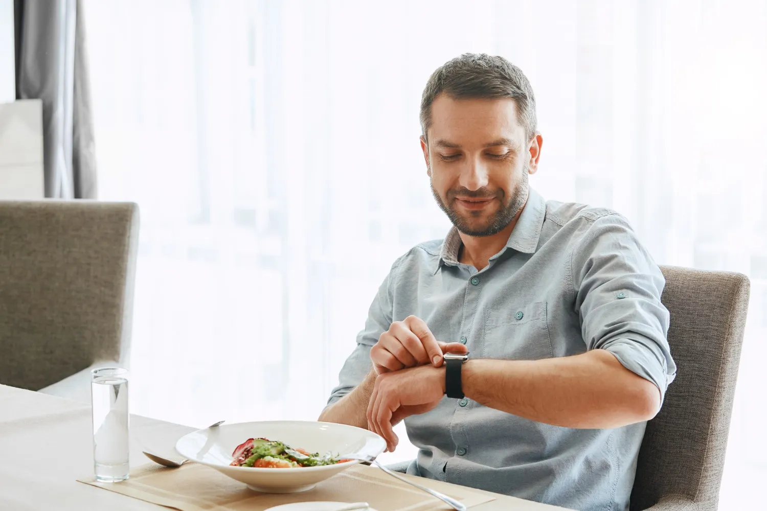 Intermittent Fasting for Beginners learning safe and healthy fasting methods